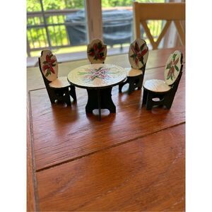 Hand painted Miniature Wood Table and 4 Chair Set. Used. Might be vintage.